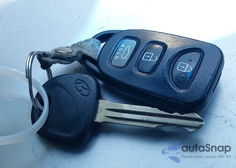 2016 Hyundai Elantra Se из США, поврежденный, VIN 5NPDH4AE2GH750105